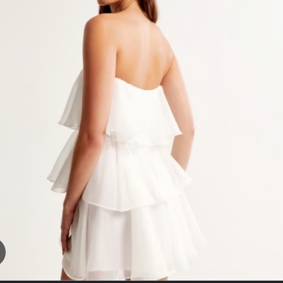 NEW! TAGS! AMBERCROMBIE AND FITCH Elegant White Strapless Ruffle Dress - Picture 2 of 6